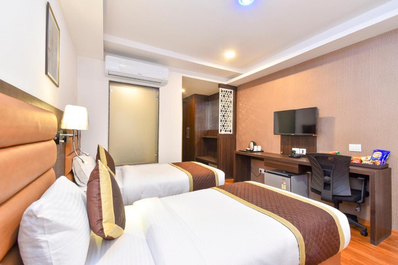 Hotel Suncity Plaza, Sitapura, Jaipur Zimmer foto